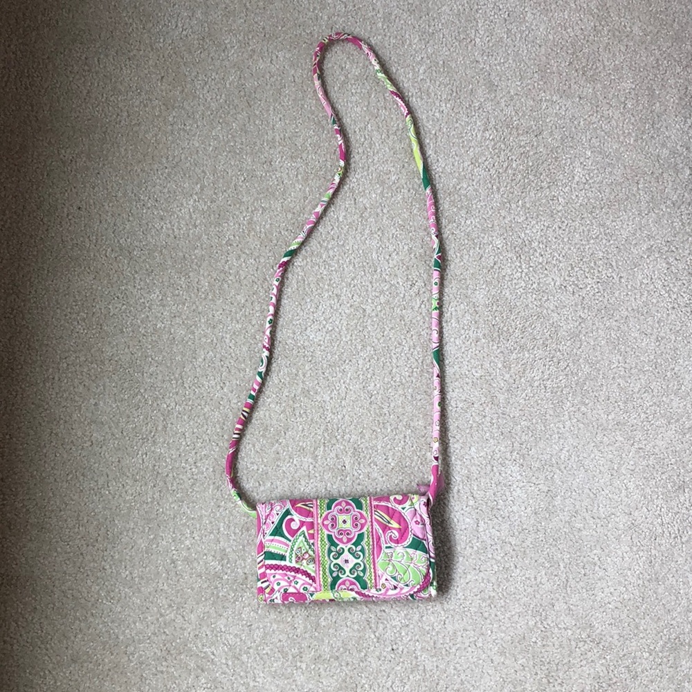 VERA BRADLEY Crossbody Wallet ✨